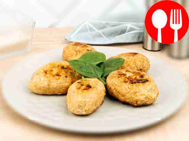 Juicy chicken cutlets