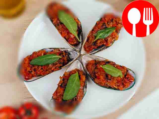 Мидии в томатном соусе