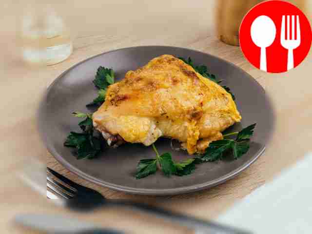 Куриные бедра с сыром