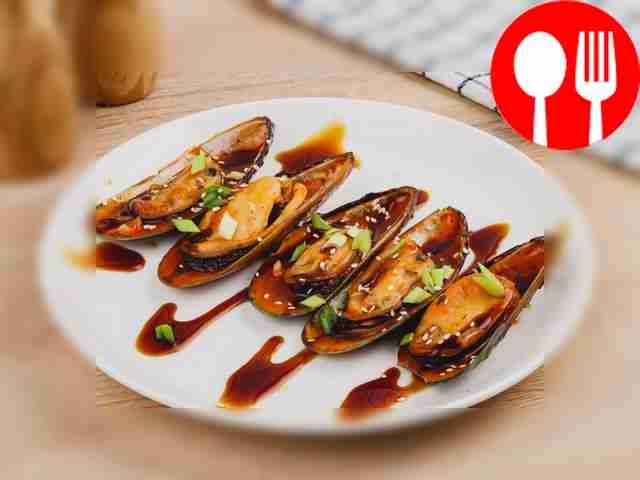 Закуска из мидий в томатном соусе