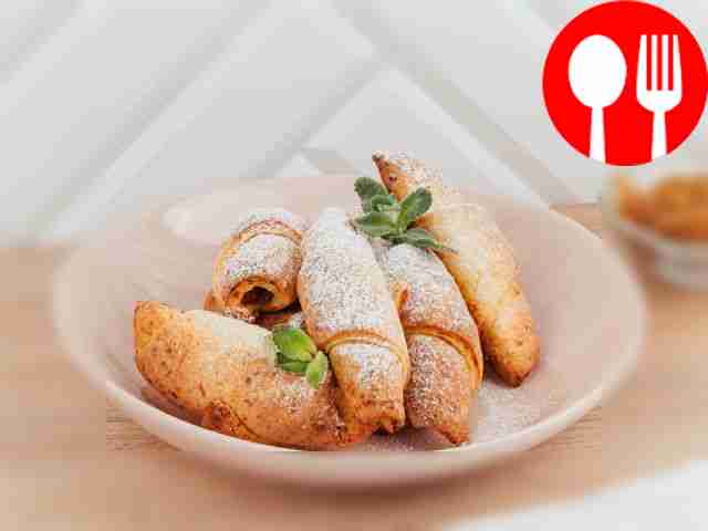 Творожные рогалики с повидлом