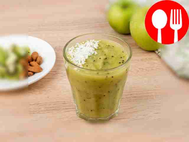 Смузи с киви и яблоками Smoothie with kiwi and apples