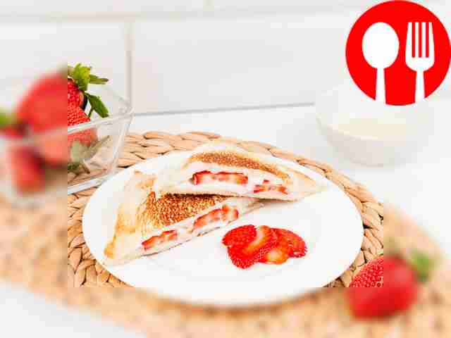 Fried sandwich with cream cheese and strawberries