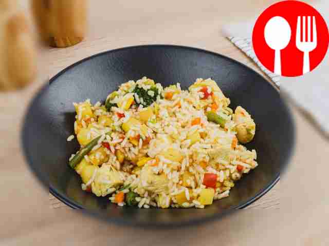 Turkey with rice and frozen vegetables