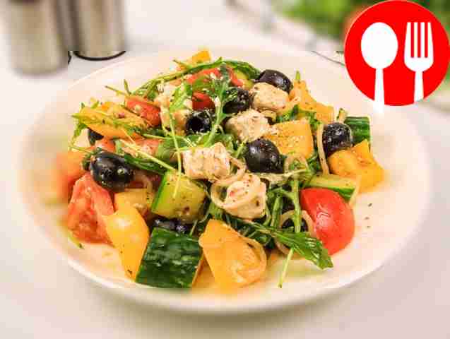 Греческий салат с соевым соусом