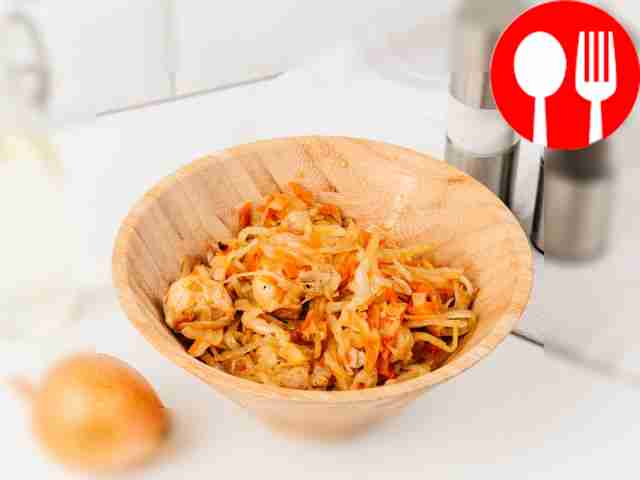 Stewed cabbage with chicken fillet