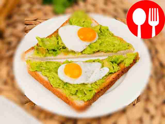 Simple Avocado Sandwich
