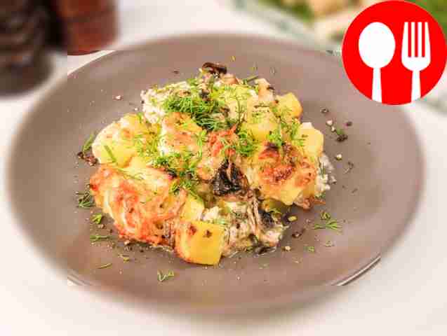 Картофель, запеченный с курицей и грибами