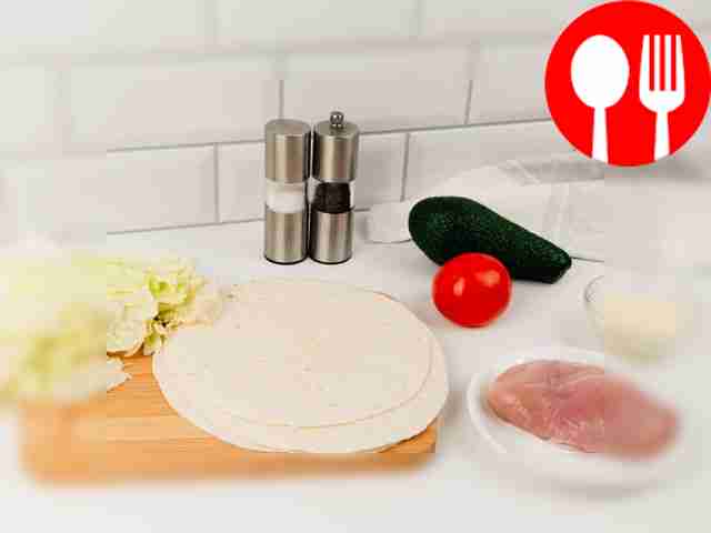 Wash tomatoes, chicken fillet, Chinese cabbage...