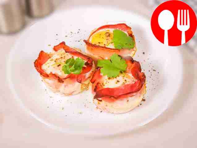 Bacon and egg nests