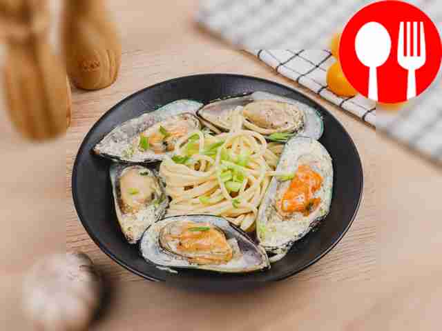 Spaghetti with mussels