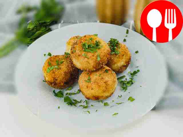 Breaded rice and cheese balls