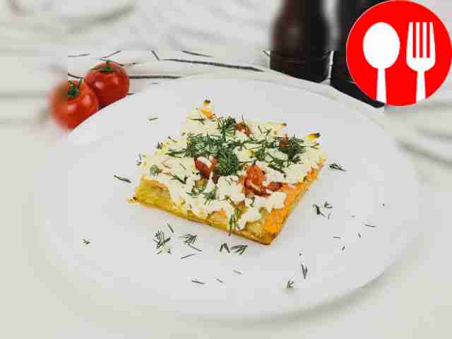 Омлет с адыгейским сыром и слабосоленой семгой