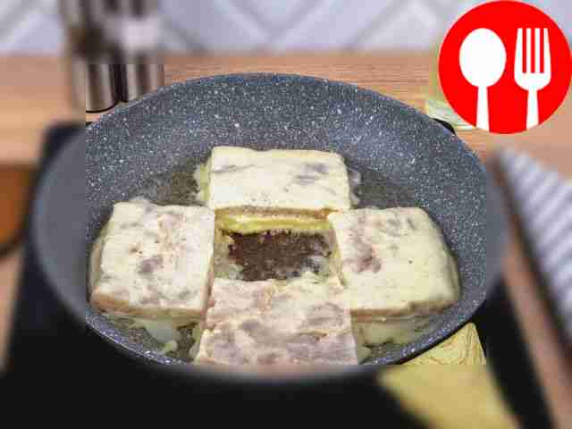 Возьмите сковороду, смазать её растительным...