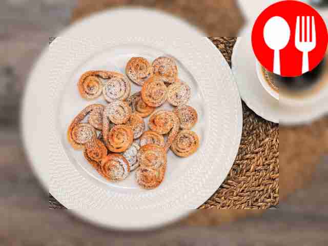 Печенье из слоеного дрожжевого теста