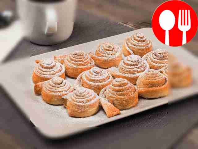 Cookies made from puff pastry without yeast