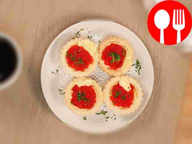 Тарталетки с красной икрой