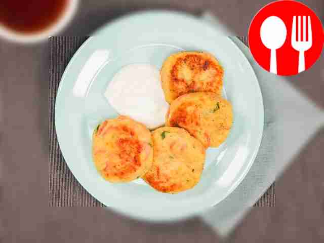 Картофельные котлеты с колбасой