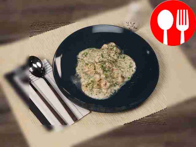 Shrimp in sour cream sauce