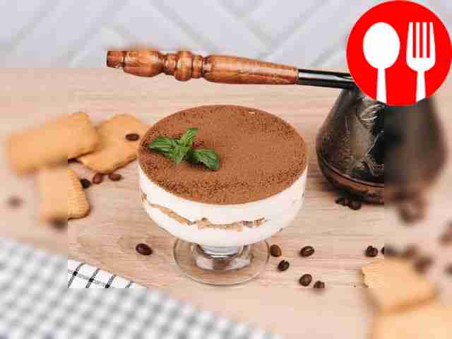Tiramisu with sugar cookies