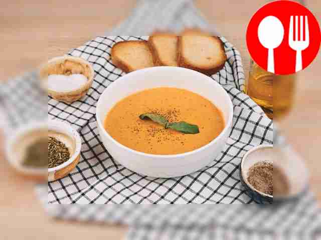 Tomato cream soup with feta