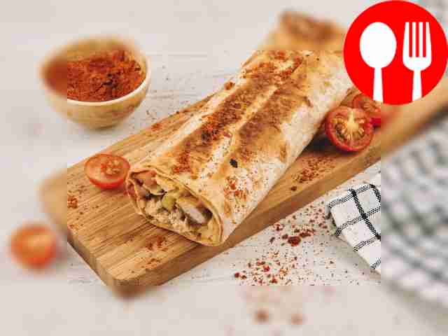 Shawarma with strips and sour cream sauce