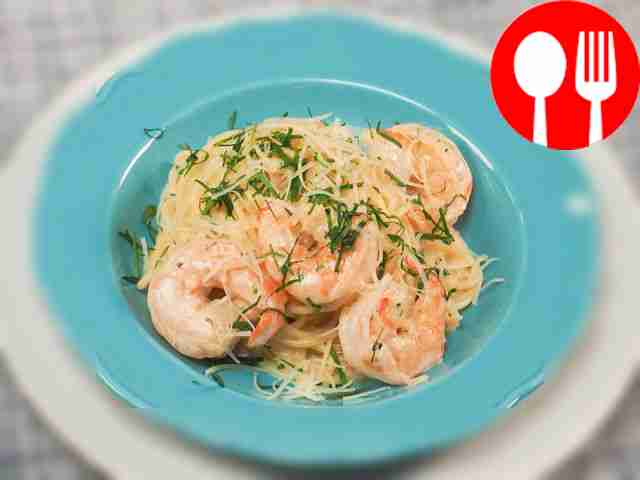 Паста с креветками в чесночно-сливочном соусе