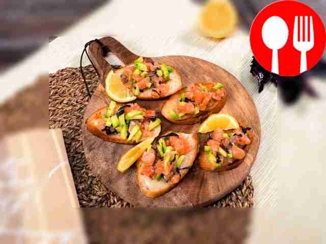 Bruschetta with avocado and salmon