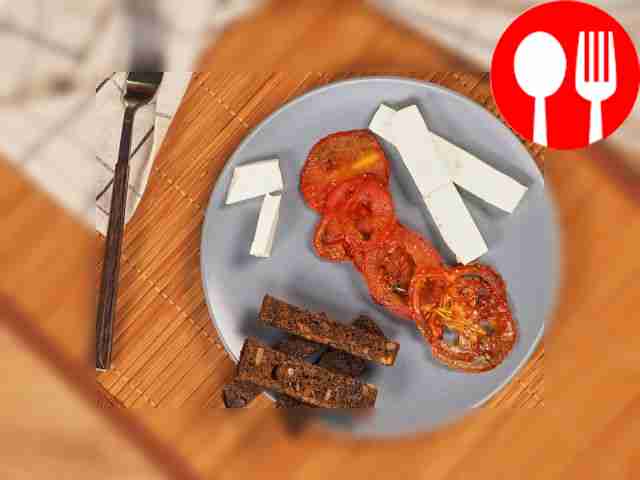 Dried tomatoes in the dryer