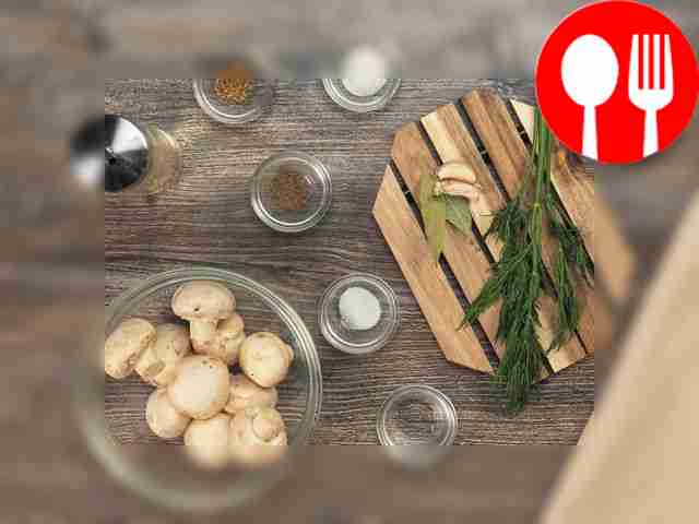 Wash the champignons in cold water and dry on...