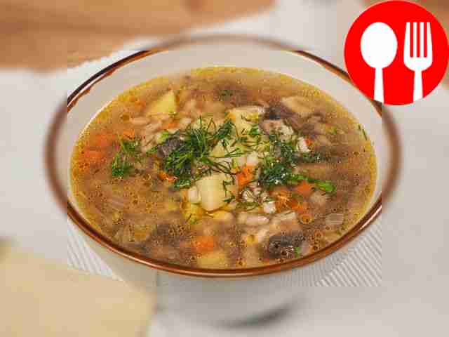 Суп из сушеных грибов с перловкой