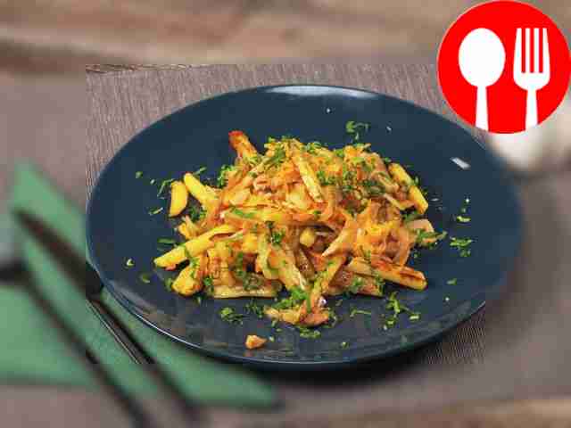 Картофель с консервированными шампиньонами