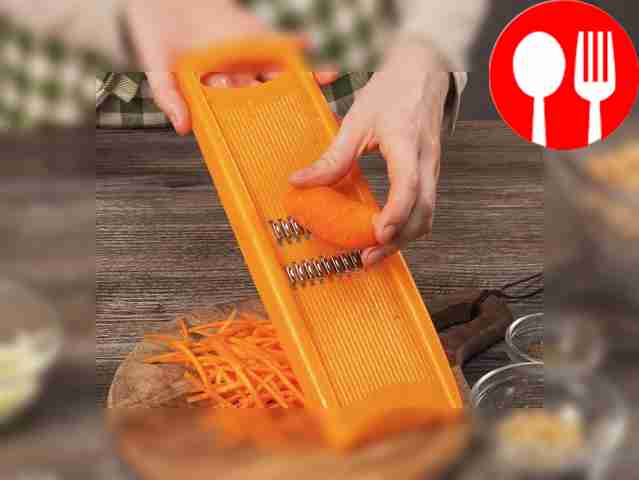 Откройте банку фасоли, слейте жидкость через...