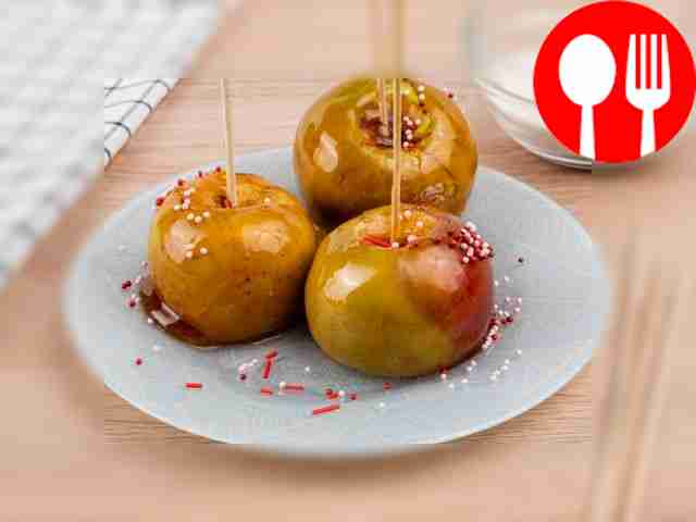 Apples in caramel