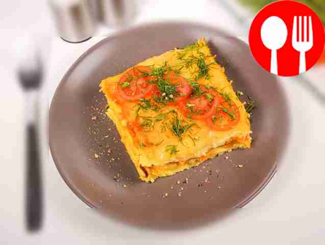 Разделите готовую запеканку на порционные...