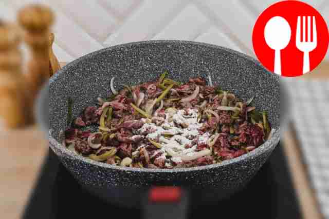 Pour the flour into the pan, mix the...