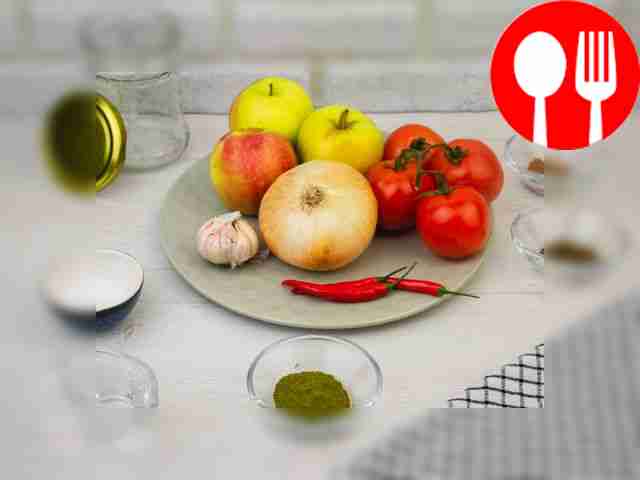 Rinse the vegetables under running water. Peel...