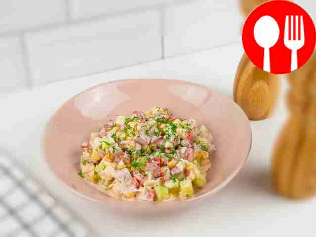 Salad with canned corn and ham