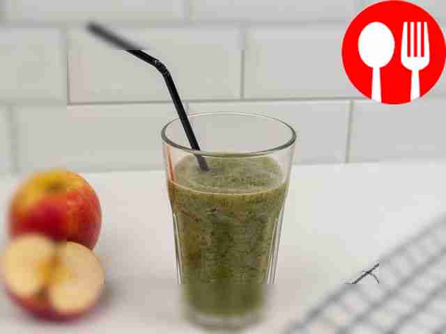 Smoothie with cucumber and celery