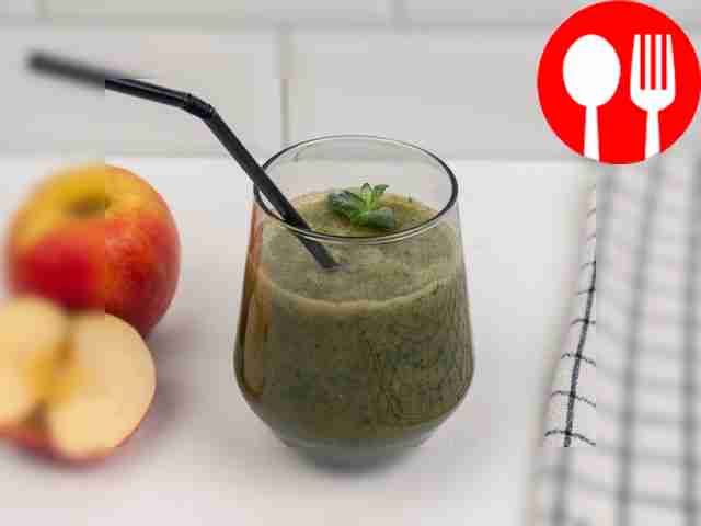Смузи с огурцом и яблоком Smoothie with cucumber and apple