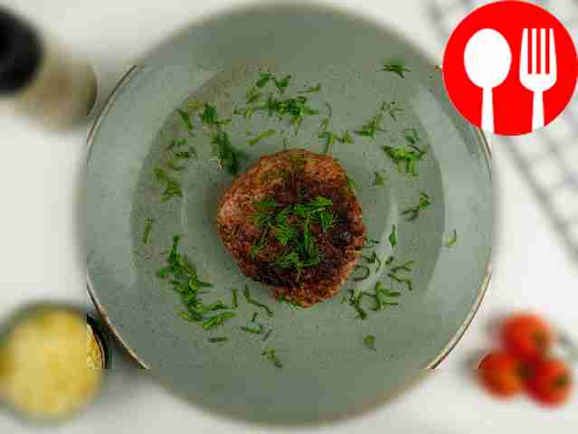 Beefsteak with cheese and herbs
