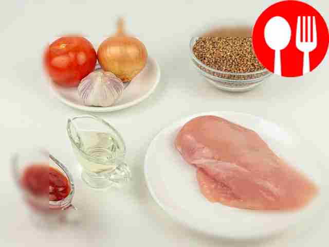 Перед приготовлением хорошо промойте курицу.