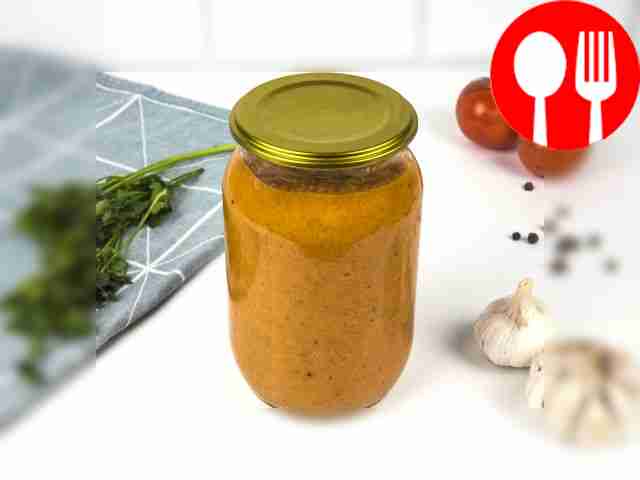 Adjika from zucchini and carrots