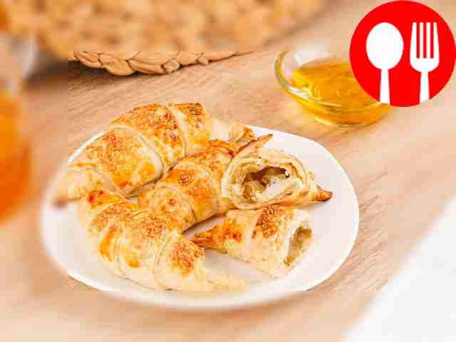 Croissants with pear and honey