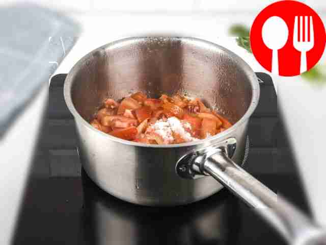 Add salt, sugar and vinegar, mix everything...