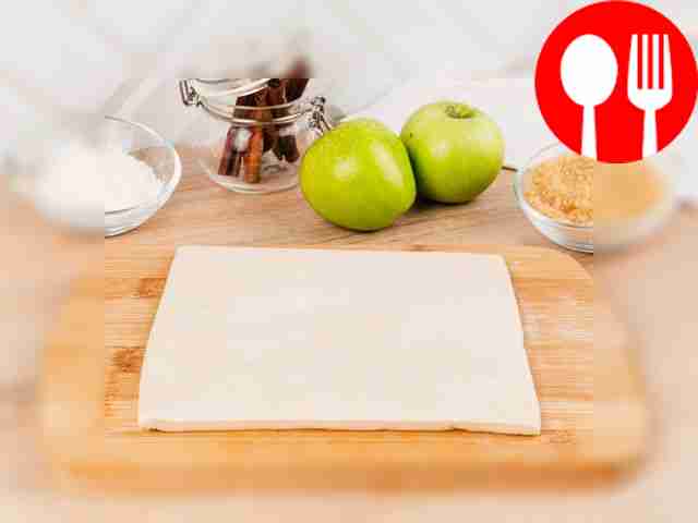 Preheat the oven to 180°C. Thaw the puff...