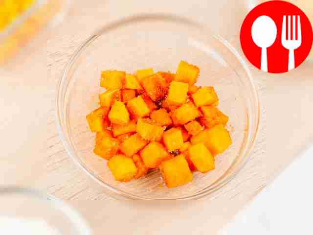 In a bowl, combine pumpkin and sugar.