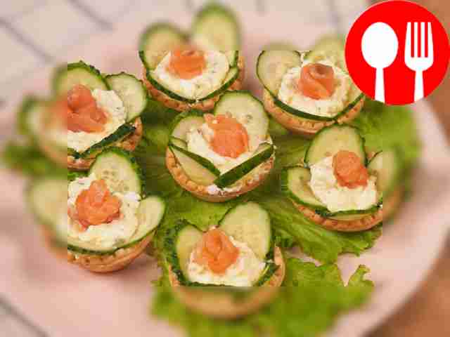 Тарталетки с творожным сыром и красной рыбой