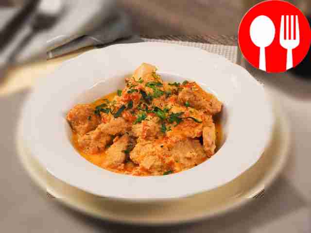 Turkey in cream sauce in a slow cooker