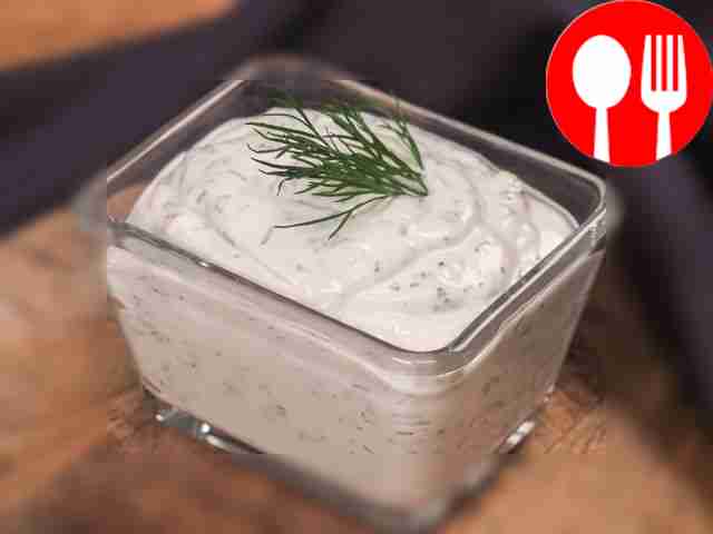 Dolma sauce made from sour cream and garlic